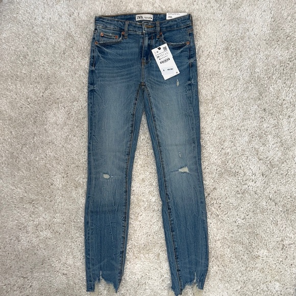 Zara Blue Jeans - Picture 1 of 4
